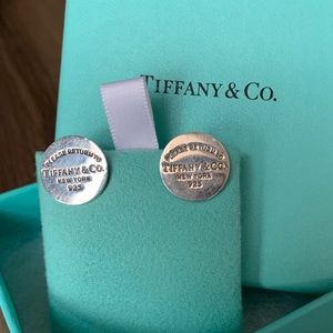 Authentic Tiffany & Co. Earnings